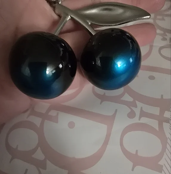 Ombre Cherry 🍒 Bag Charm/ Keychain New - Picture 6 of 6